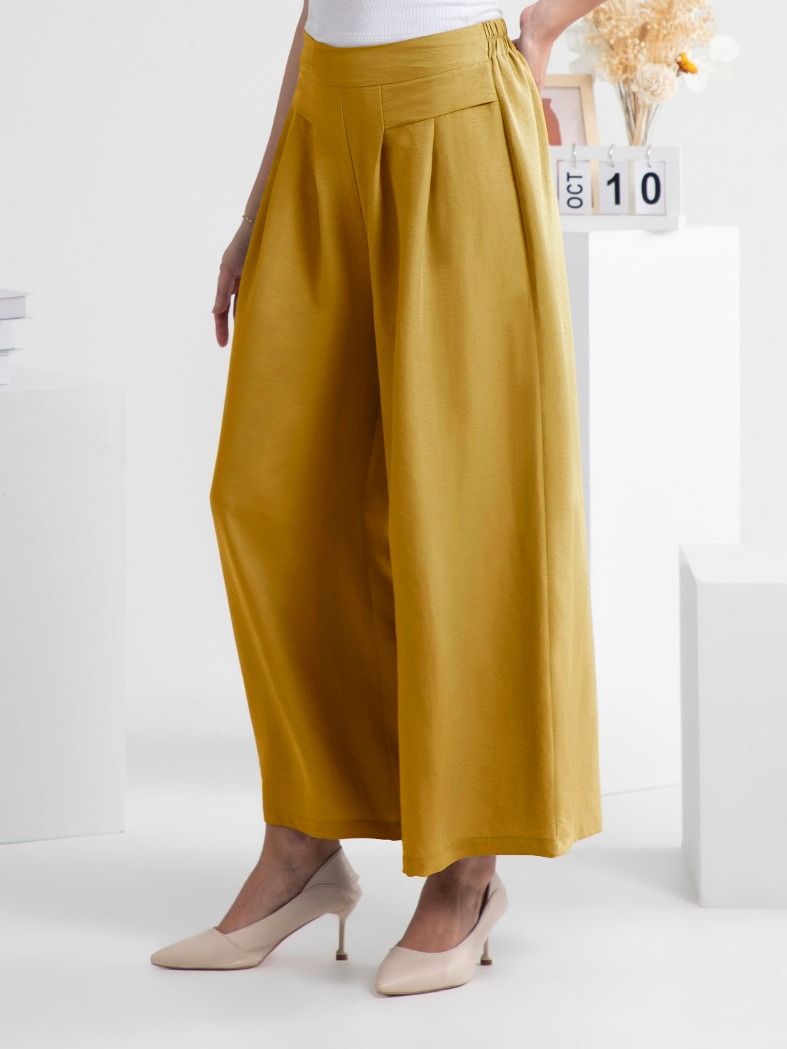 Wide Leg Elastic Waist Pants