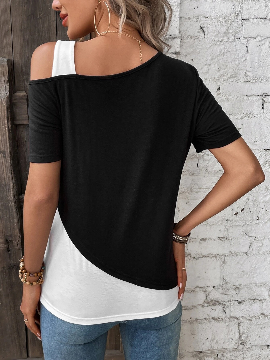 Contrast Asymmetrical Neck Short Sleeve T-Shirt